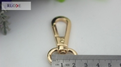 OEM oval shape zinc alloy swivel spring snap clip bag strap hook for handbag RL-SP082-20MM