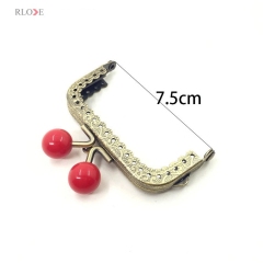 Wholesale 7.5cm Square Embossed Sew In Kiss Lock Candy Bag Metal Purse Frame RL-PMF0041