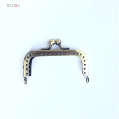GuangZhou Wholesale 7.5cm Square Smooth Ball Beads Bag Accessories Kiss Clasp Coin Metal Purse Frame RL-PMF0060