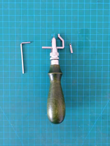 Green Handle Basic Stitching Groover