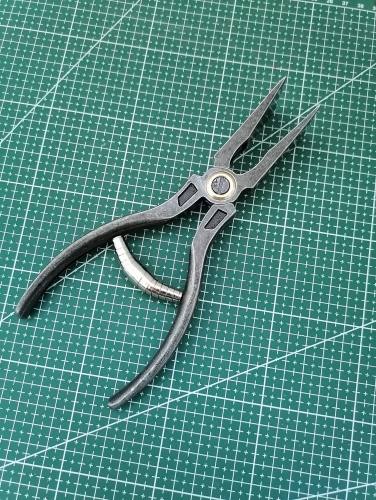 Thread Pliers / Leather Edge Clamps