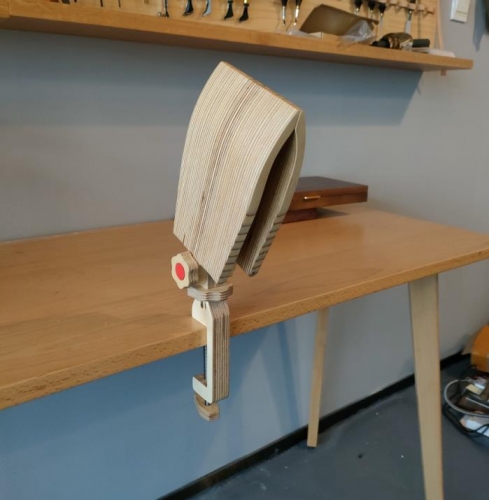 Stitching Pony (Wide)