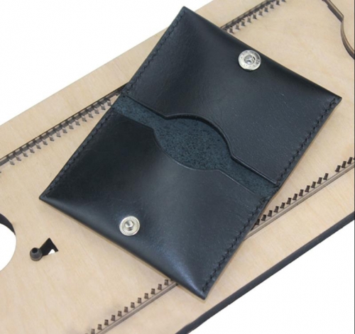 Folding card holder die