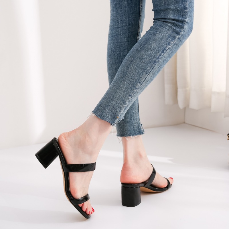 Wholesale womens Round toe Thick Heels sandal shoes