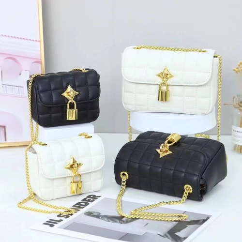 MZY Handbag Factory Manufacture business to Manufacturing Clutches Handbags for all wholesaler