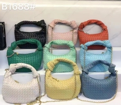 MZY Supplier Woven CresCent Handbag China Manufacturer Women's Fashion Woven bag PU Leather Handbag Daily Bags