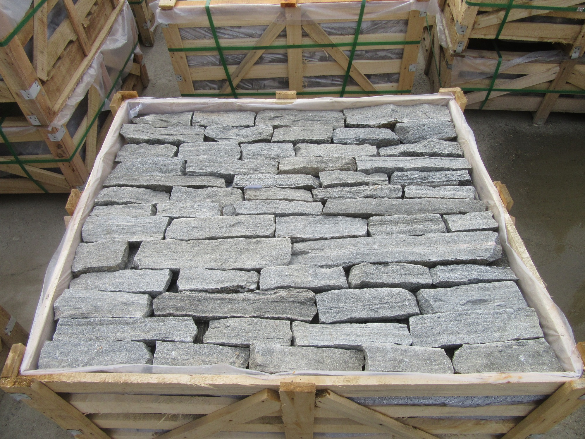 Tai hang grey quartzite slate loose stone wall panel.jpg