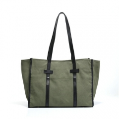 Lady's tote bag with leather trims