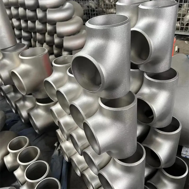 Production process of stainless steel tees