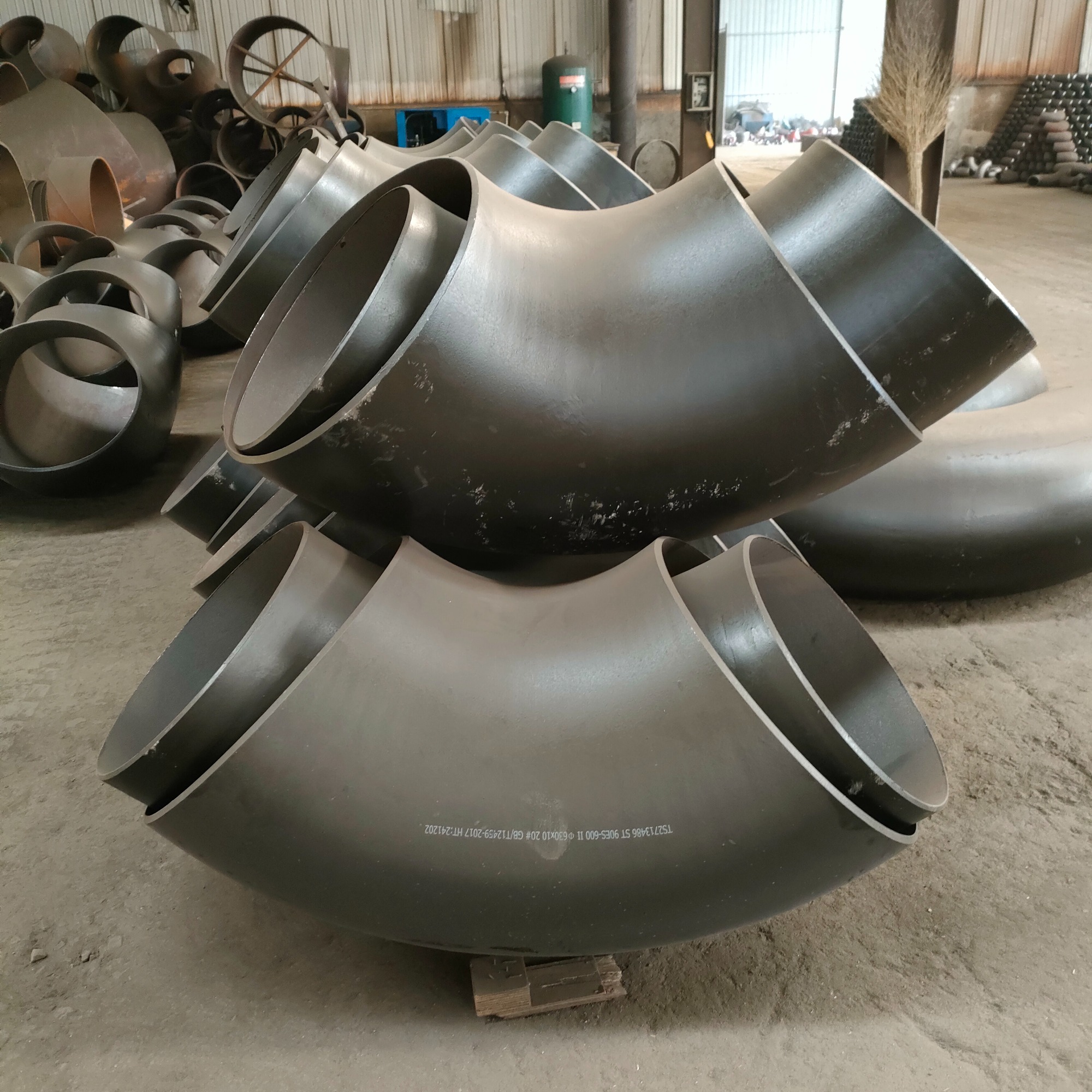 How can welded elbows be improved in terms of stability?