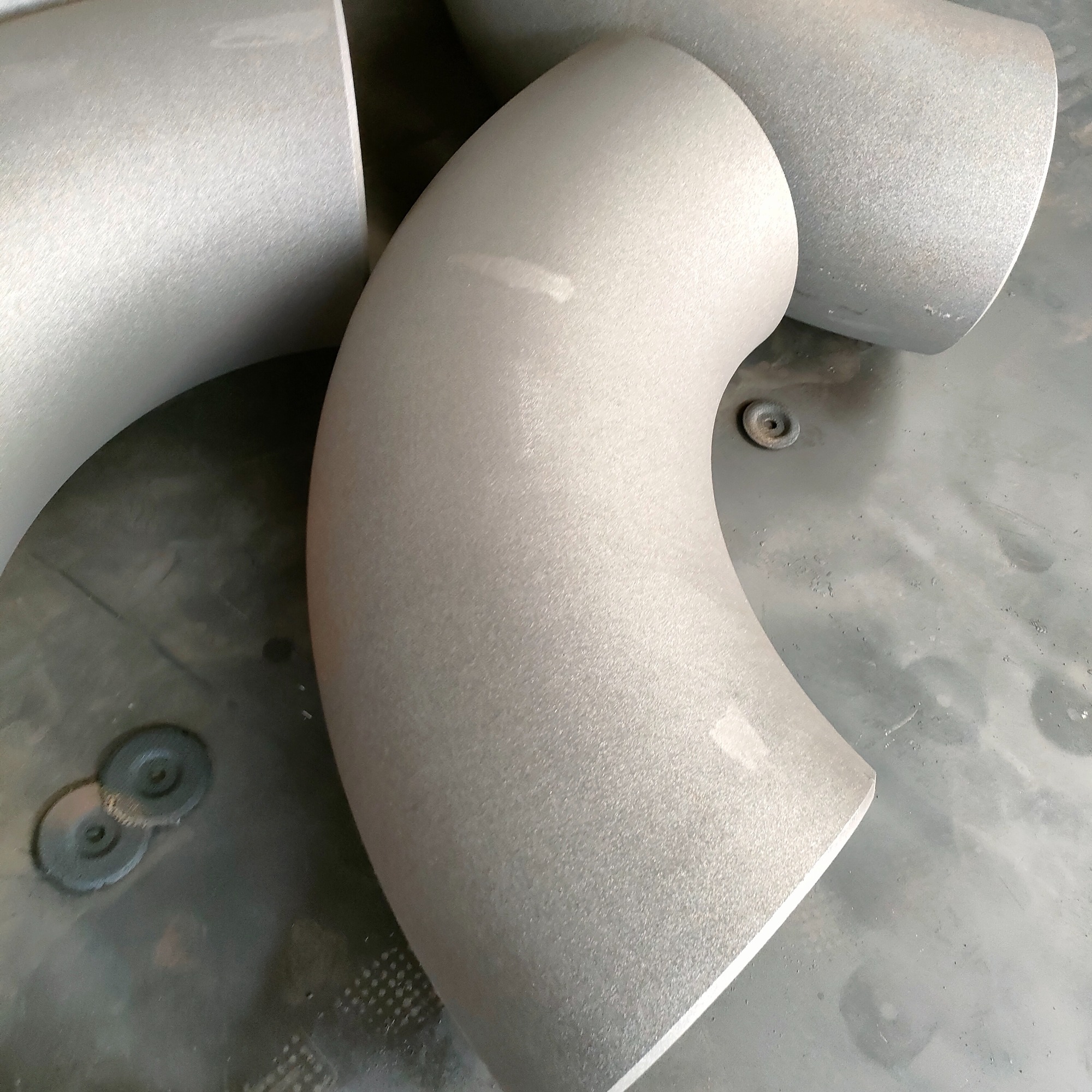What are the inspection methods for butt weld elbows after corrosion?