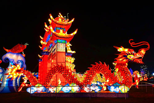 Attraction Traditional Silk Lantern Festival