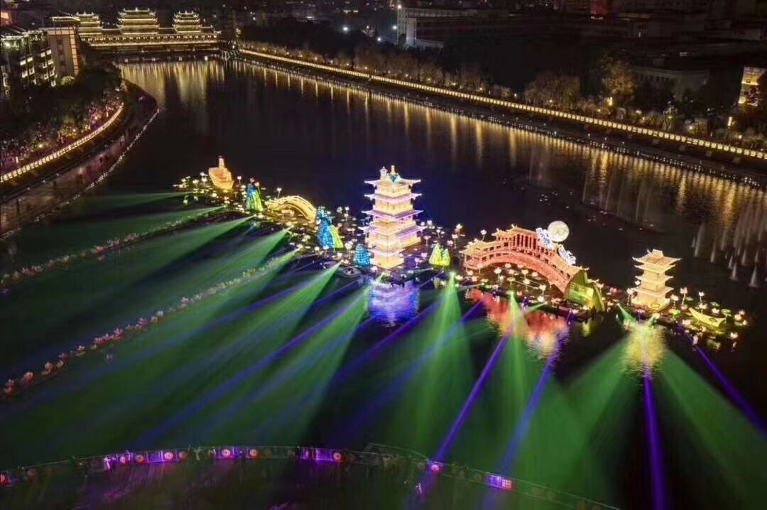 Show de linterna de arte en Chongqing