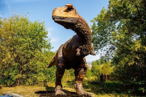 Carnotaurus animatronic de tamaño natural para el parque