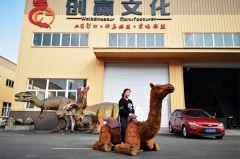 Paseo de animales animatronic realista de camello de tamaño natural