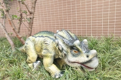 Marioneta de mano dinosaurio animatronic Triceratops bebé