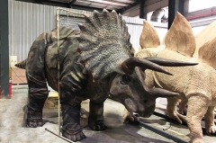 Disfraz de triceratops ambulante animatronic de gran venta