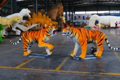 Animatronic sculpture tiger in life size