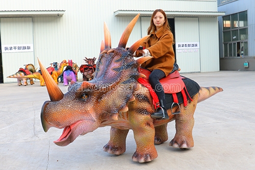 Styracosaurus ride on dinosaurs