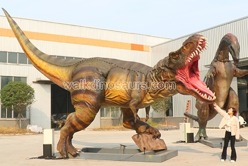 10-meter Animatronic T-rex