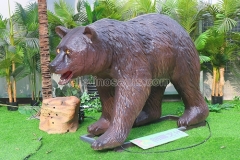 Animatronic Grizzlies Bear