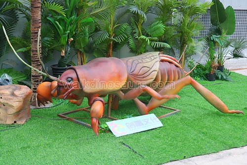 Animatronic Mole Cricket