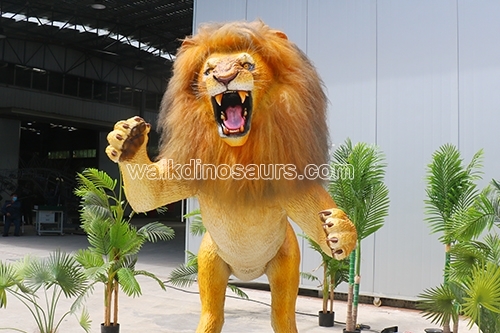 Standing Animatronic Lion