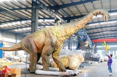 Animatronic Brachiosaurus