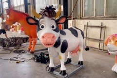 Animatronic Farm Animal Milk Cow