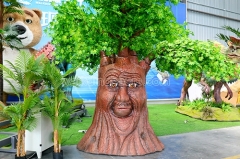 Animatronic Speaking Tree