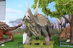Dinosaurio del parque de atracciones más popular