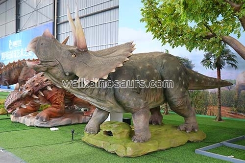 Dinosaurio del parque de atracciones más popular