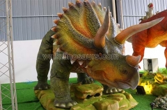 Dinosaurio del parque de atracciones más popular