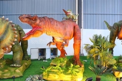 Dinosaurio del parque de atracciones más popular