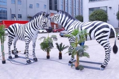 Dinosaurio del parque de atracciones más popular