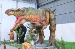 Dinosaurio del parque de atracciones más popular