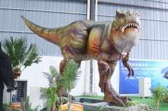 Dinosaurio del parque de atracciones más popular