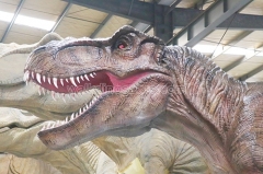 Dinosaurio del parque de atracciones más popular