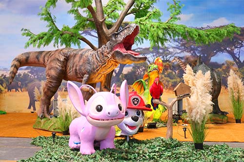 Animatronic Dinosaur Scene