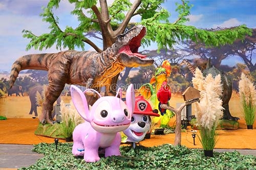 Animatronic Dinosaur Scene