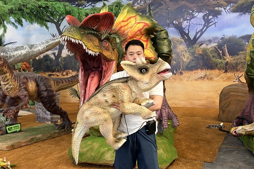 Realistic Animatronic Baby Dinosaur Hand Puppet