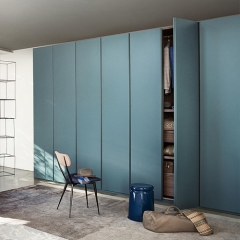 Lacquer casement wardrobe