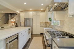 Provincial kitchen with white shaker door and mullion door-Allandcabinet