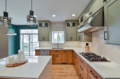 Rift cut oak and light grey pained shaker door-Allandcabinet