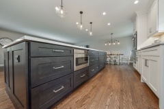 White painted shaker kitchen with stainded walnut island-Allandcabinet