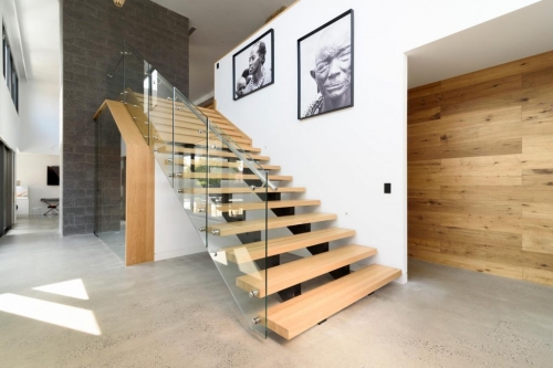 Double stringer staircase with standoff glass railing-Allandhousing (1)