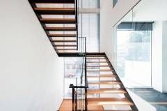 Long running straight double stringer staircase-Allandmetal