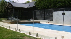 Pool fence spigot glass balustrades system with stainless steel glass spigot