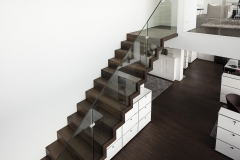 Closed riser full hardwood straight staircase for interior