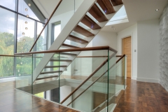 U channel staircase beam straight wooden stairs design with glass balustrade